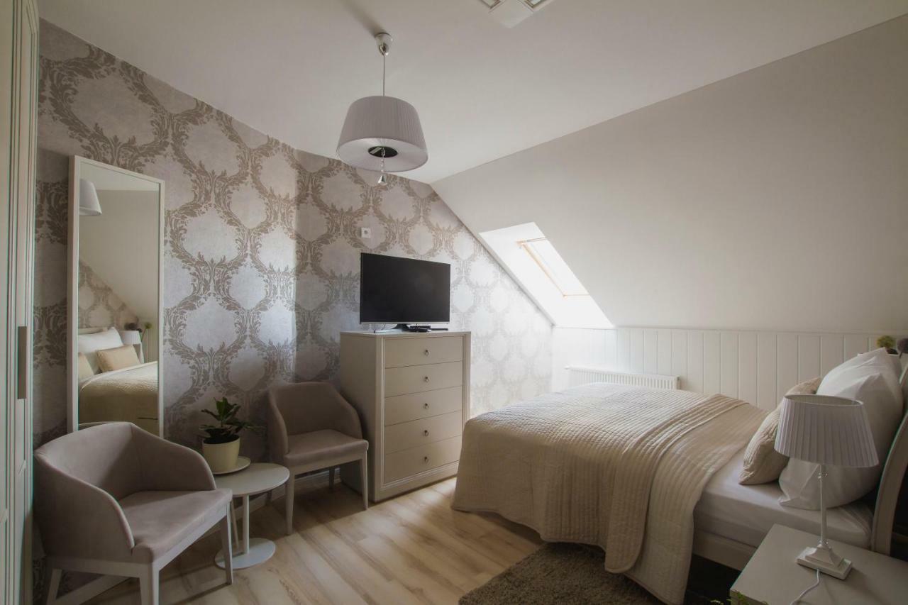 Penzión Kúria Nové Mesto nad Váhom Exterior foto